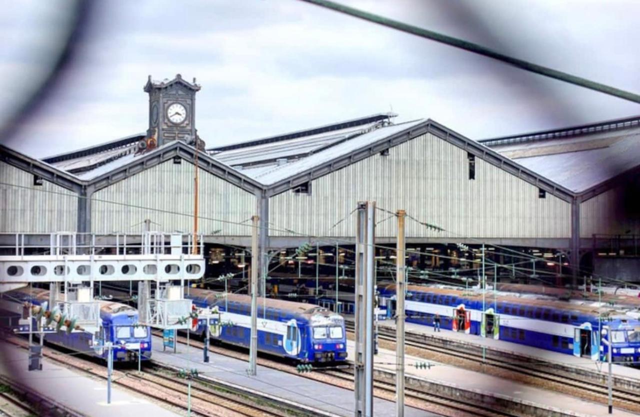 דירות פריז Cosy Studio Saint-Lazare מראה חיצוני תמונה