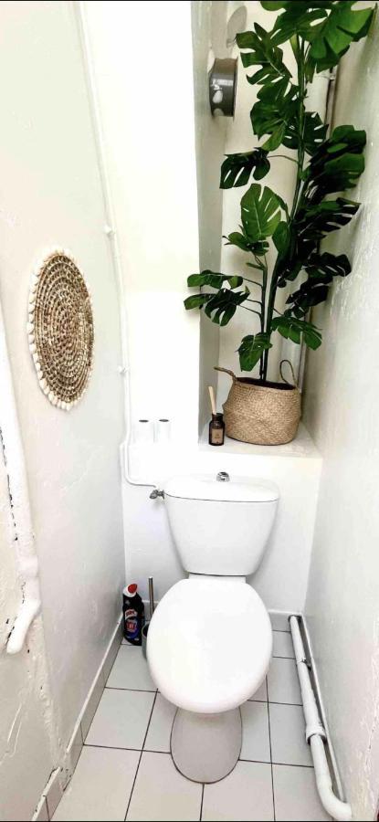 דירות פריז Cosy Studio Saint-Lazare מראה חיצוני תמונה